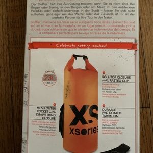 BRAND NEW XS SERIES WATER‎ RESISTANT DUFFLE BAG
